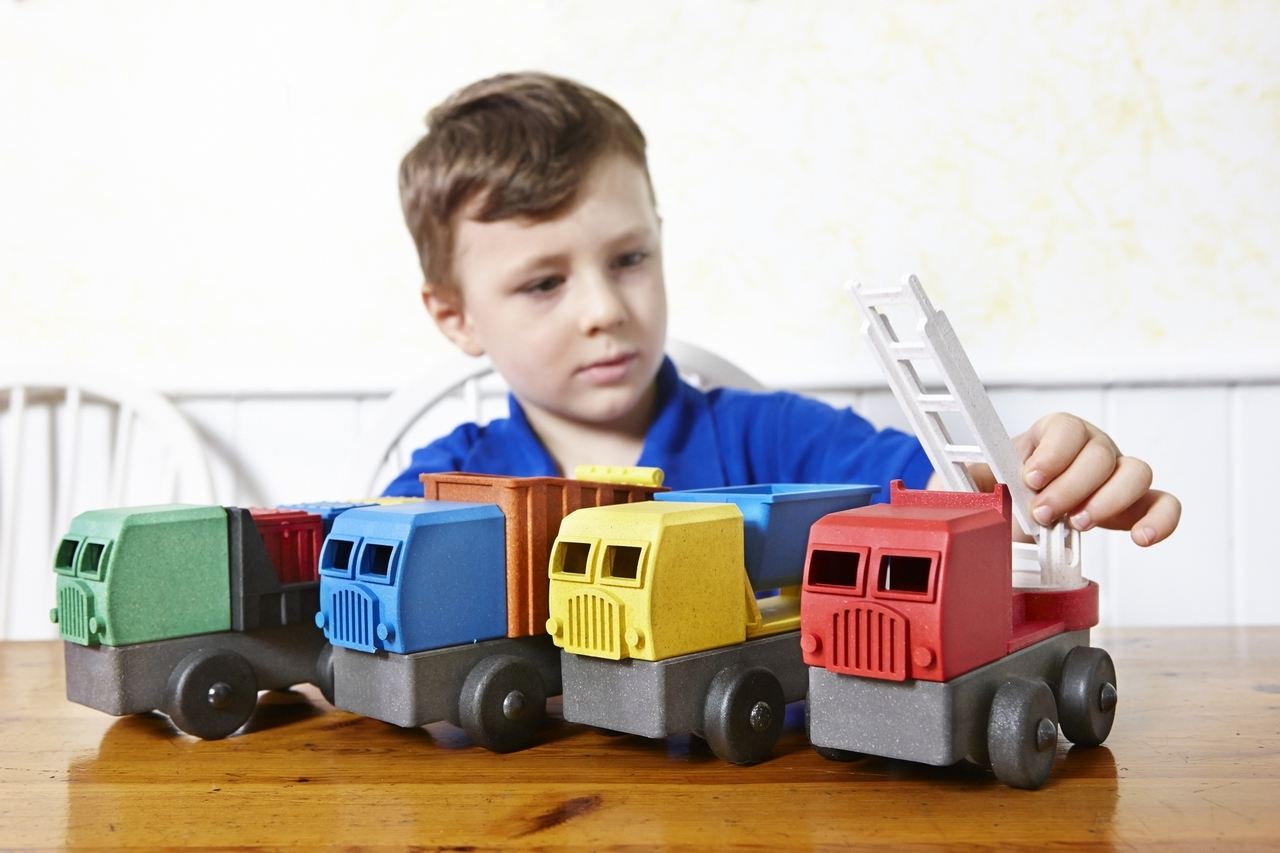 新型木塑玩具卡车将于2017年投入市场_木塑复